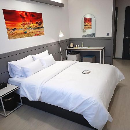 Hi& Hotel Pyeongtaek Bagian luar foto